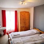 Hotel Weisses Roessli