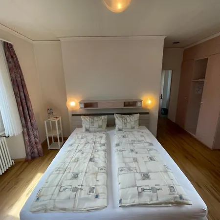 Hotel Weisses Rössli 2*
