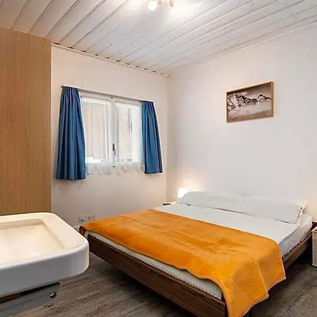Weisses Roessli Hotel 2*