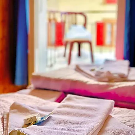 Hotel Weisses Roessli 2*