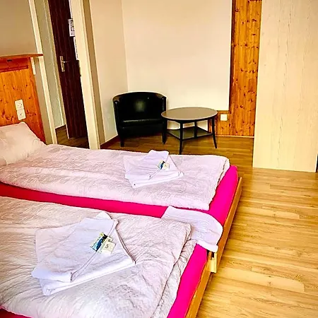 Hotel Weisses Roessli