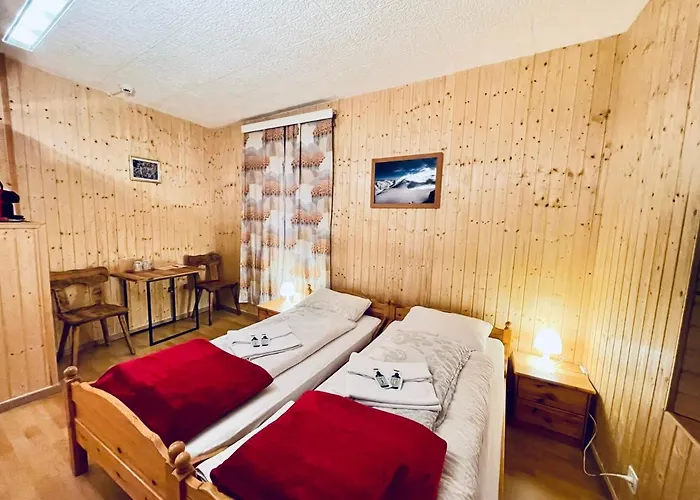 Weisses Roessli Hotel