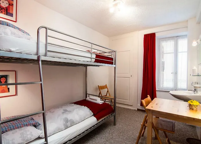 Hotel Weisses Roessli 2*