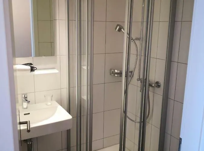 Weisses Roessli Hotel