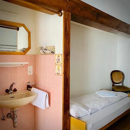 Hotel Weisses Rössli 2*