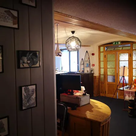 Weisses Roessli Hotel 2*